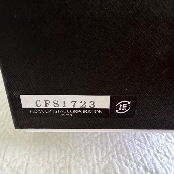 Hoya Art Glass crystal Vase - Picture 3 of 7